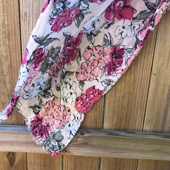 Light pink and white rose floral scarf 72” long 19” wide - Picture 8 of 11
